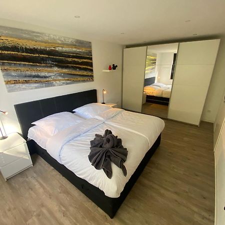 Moderne 2-Zimmer-Wohnung Mit Garten Hanóver Exterior foto