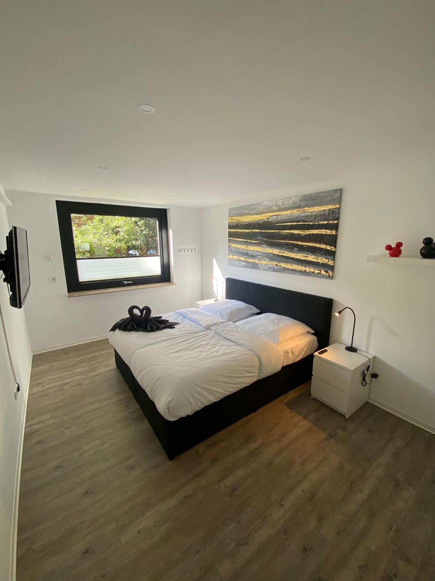 Moderne 2-Zimmer-Wohnung Mit Garten Hanóver Exterior foto
